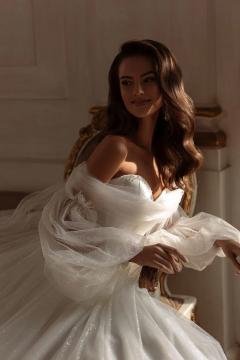 Lily - Apparel, Accessories and Luxury Goods - Textiles, Apparel and Luxury Goods - Consumer Durables and Apparel - Consumer Discretionary - Easy Price Book South Africa